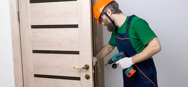 Replace Internal Door Handle with Lock Thomasville